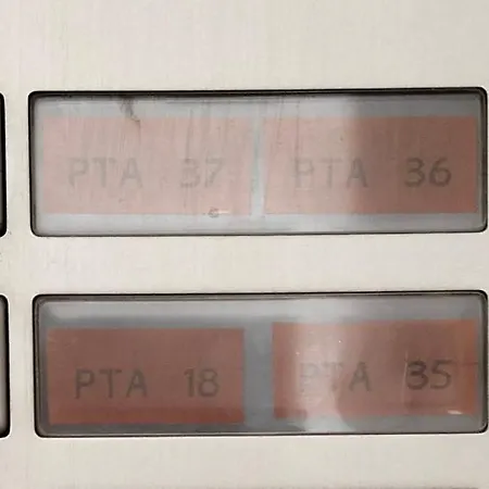 Laurainu Quarto em Acomodações Particulares *